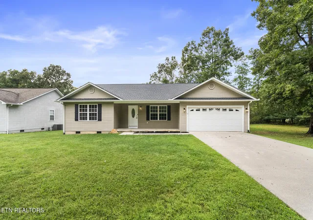 Photo 2 of Single family home for sale at 3023 Warpath Dr, Crossville, TN 38572 | MLS# 1356440 | Listing updated on 2026-09-24