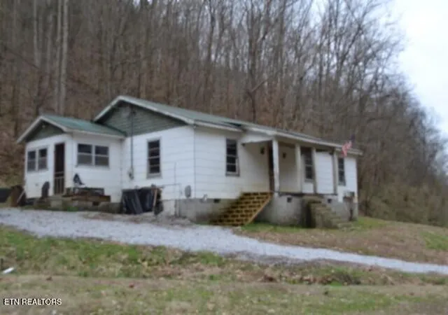 Photo 2 of Single family home for sale at 290 Hazel Huffines Ln, Whitleyville, TN 38588 | MLS# 1356379 | Listing updated on 2026-09-22