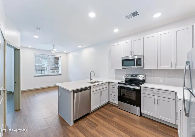 Photo 1 of Sale Pending at 515 Cafego Pl #113, Knoxville, TN 37902 | MLS# 1356380 | Listing updated on 2026-09-22