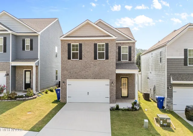 Photo 1 of Single family home for sale at 122 Harbour Pointe Ln, Oak Ridge, TN 37830 | MLS# 1356437 | Listing updated on 2026-09-23