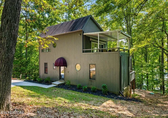 Photo 2 of Single family home for sale at 241 Deer Run Point, La Follette, TN 37766 | MLS# 1356397 | Listing updated on 2026-09-22