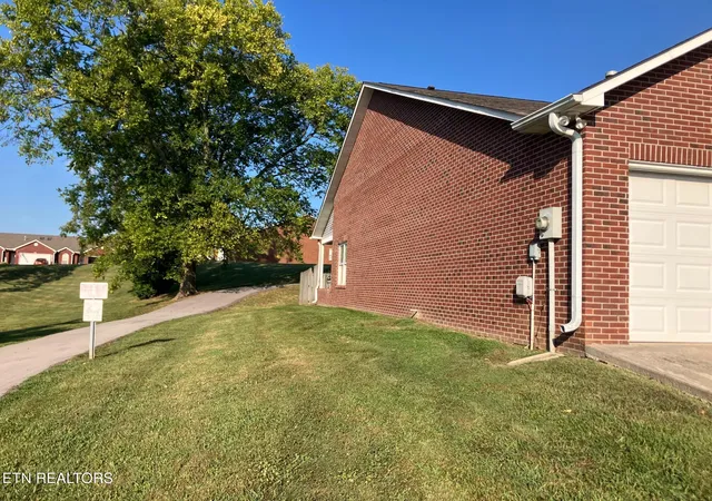 Photo 2 of Single family home for sale at 7801 Rocky Mountain High Blvd, Knoxville, TN 37918 | MLS# 1356409 | Listing updated on 2026-10-07