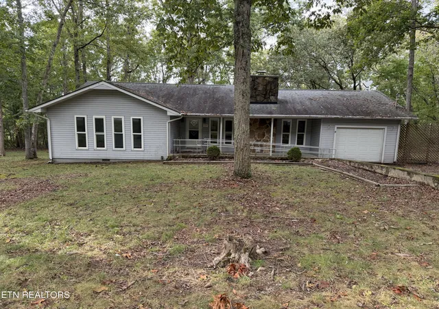 Photo 1 of Single family home for sale at 157 Lakeshire Dr, Crossville, TN 38558 | MLS# 1356419 | Listing updated on 2026-09-24