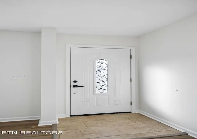 Photo 4 of Single family home for sale at 9409 Calla Lilly Ln, Mascot, TN 37806 | MLS# 1356456 | Listing updated on 2026-09-23