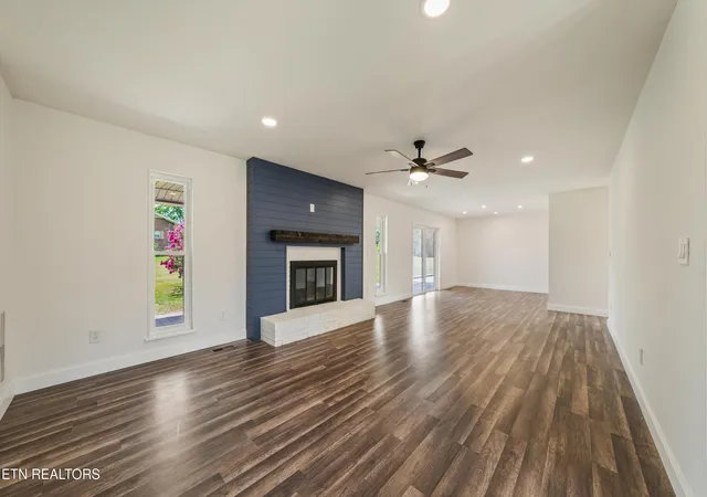 Photo 3 of Single family home for sale at 2572 Sevierville Rd, Maryville, TN 37804 | MLS# 1356432 | Listing updated on 2026-09-23