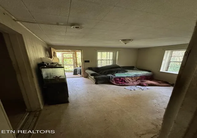 Photo 3 of Sale Pending at 5500 Magazine Rd, Knoxville, TN 37920 | MLS# 1356438 | Listing updated on 2026-09-27