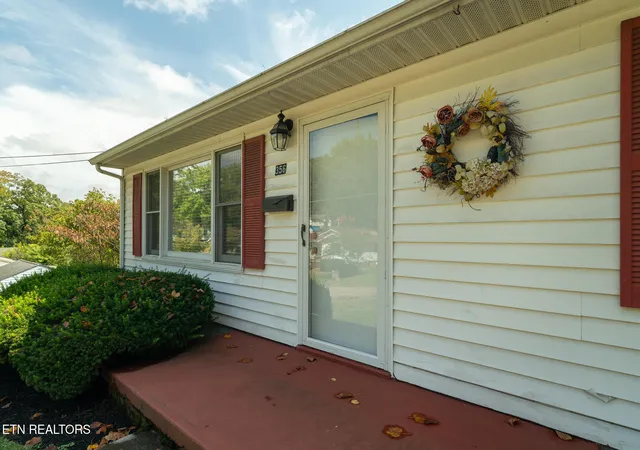 Photo 3 of Single family home for sale at 356 Hiawassee Ave, Knoxville, TN 37917 | MLS# 1356572 | Listing updated on 2026-10-29
