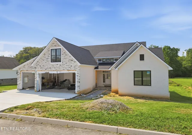 Photo 2 of Single family home for sale at 630 Running Brk Dr, Strawberry Plains, TN 37871 | MLS# 1356468 | Listing updated on 2026-09-23