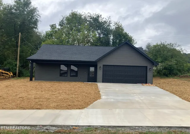 Photo 2 of Single family home for sale at 102 Campton Ln, Maynardville, TN 37807 | MLS# 1356463 | Listing updated on 2026-10-07