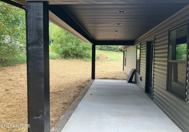 Photo 4 of Single family home for sale at 102 Campton Ln, Maynardville, TN 37807 | MLS# 1356463 | Listing updated on 2026-10-07