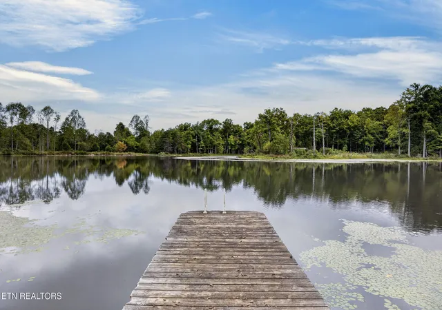 Photo 4 of Sale Pending at 236 Circle Rd, Crossville, TN 38572 | MLS# 1356743 | Listing updated on 2026-10-05