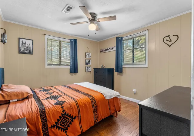 Photo 3 of Single family home for sale at 613 W 4th Avenue, Lenoir City, TN 37771 | MLS# 1356526 | Listing updated on 2026-10-19