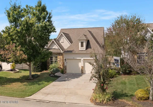 Photo 2 of Single family home for sale at 989 Rarity Bay Pkwy, Vonore, TN 37885 | MLS# 1356507 | Listing updated on 2026-09-25