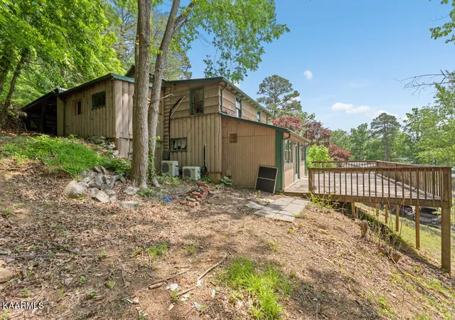 Photo 4 of Single family home for sale at 2005 Sunbird Ln, Dandridge, TN 37725 | MLS# 1356519 | Listing updated on 2026-09-23