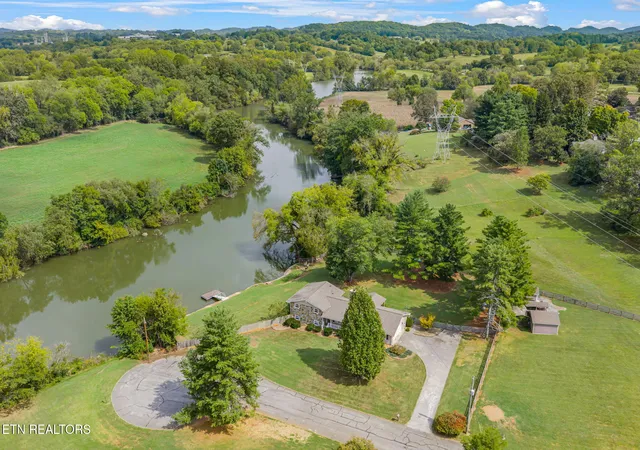 Photo 1 of Sale Pending at 224 Springvale Ln, Rockford, TN 37853 | MLS# 1356774 | Listing updated on 2026-09-29