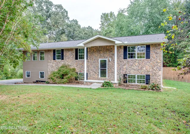 Photo 1 of Single family home for sale at 212 Beeler Rd, Maynardville, TN 37807 | MLS# 1356740 | Listing updated on 2026-09-25