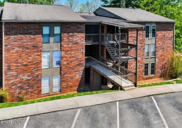 Photo 2 of Condo for sale at 448 Berlin Dr, Knoxville, TN 37923 | MLS# 1356630 | Listing updated on 2026-09-28