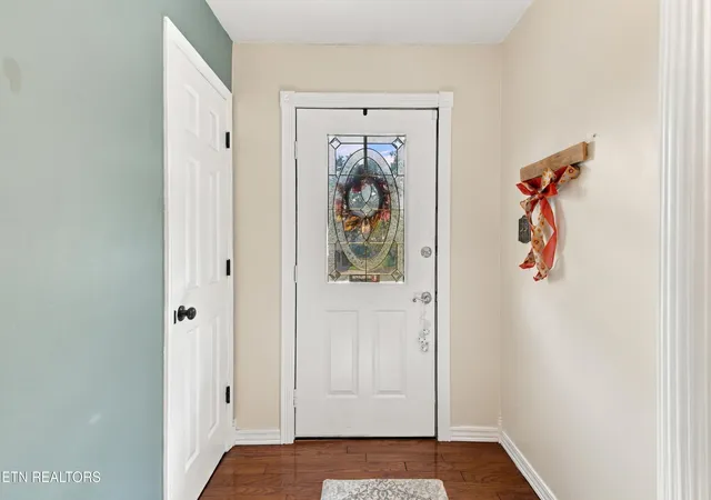 Photo 3 of Single family home for sale at 7800 Berkshire Blvd, Powell, TN 37849 | MLS# 1356590 | Listing updated on 2026-10-05