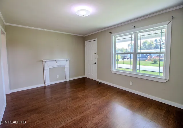 Photo 4 of Single family home for sale at 206 Elm St, Cookeville, TN 38506 | MLS# 1356541 | Listing updated on 2026-09-23