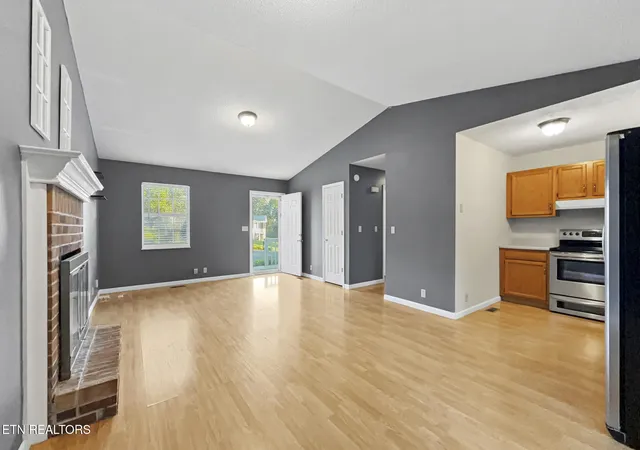 Photo 3 of Sale Pending at 115 Summerset Way, Maynardville, TN 37807 | MLS# 1356777 | Listing updated on 2026-10-03