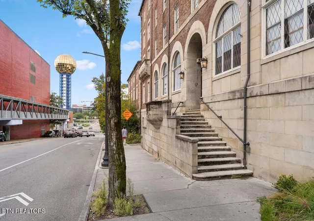 Photo 4 of Sale Pending at 535 Locust St #302, Knoxville, TN 37902 | MLS# 1356763 | Listing updated on 2026-09-29