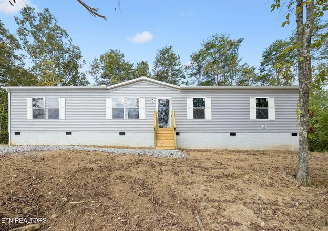 Photo 2 of Single family home for sale at 106 1st Street, Rockwood, TN 37854 | MLS# 1356607 | Listing updated on 2026-09-26