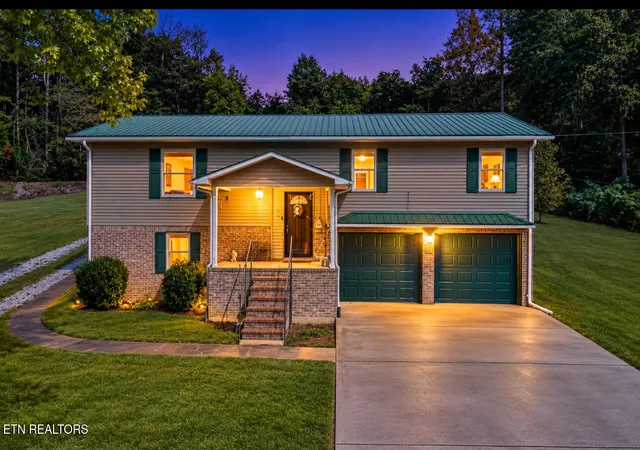 Photo 1 of Single family home for sale at 106 Patrick Hl, Oliver Springs, TN 37840 | MLS# 1356623 | Listing updated on 2026-09-24