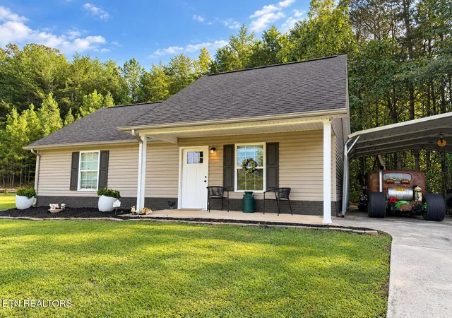 Photo 2 of Sale Pending at 297 Gail Ln, Dayton, TN 37321 | MLS# 1356829 | Listing updated on 2026-09-29