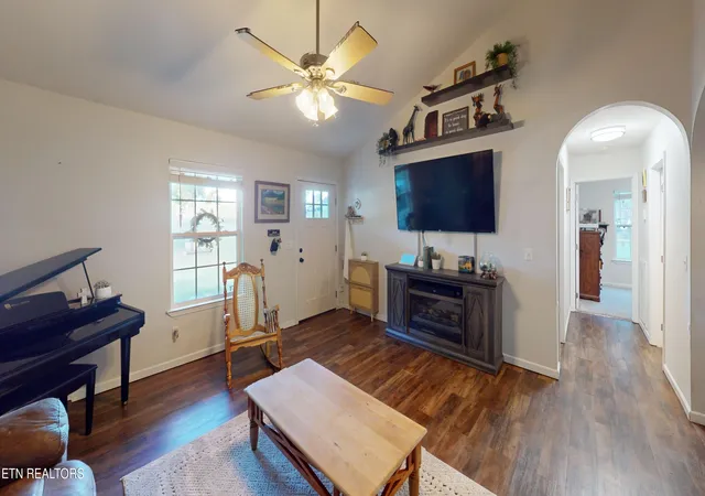 Photo 4 of Sale Pending at 297 Gail Ln, Dayton, TN 37321 | MLS# 1356829 | Listing updated on 2026-09-29