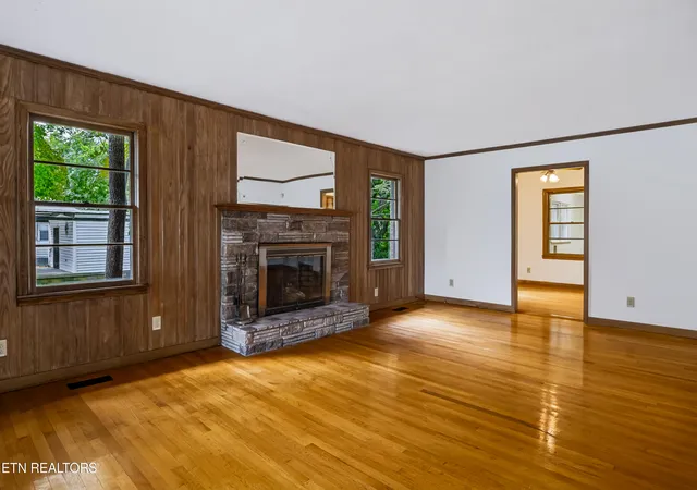 Photo 3 of Single family home for sale at 2507 Old Knoxville Pike, Maryville, TN 37804 | MLS# 1356823 | Listing updated on 2026-09-25