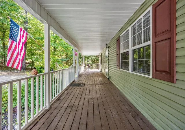 Photo 3 of Single family home for sale at 243 Mountain Lake Dr, Rocky Top, TN 37769 | MLS# 1356644 | Listing updated on 2026-09-28