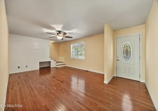 Photo 4 of Single family home for sale at 243 Mountain Lake Dr, Rocky Top, TN 37769 | MLS# 1356644 | Listing updated on 2026-09-28