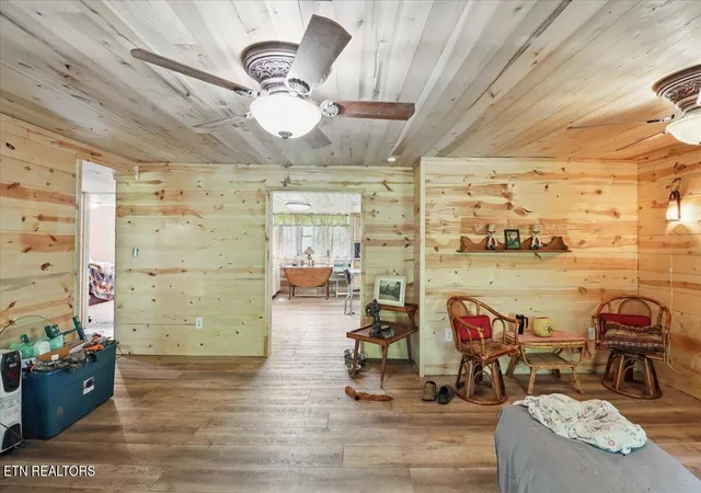 Photo 3 of Single family home for sale at 180 Stevenson Branch Rd, Middlesboro, KY 40965 | MLS# 1356645 | Listing updated on 2026-09-24