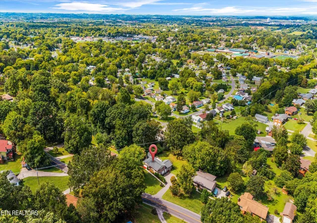 Photo 49 of Single family home for sale at 2651 Karenwood Dr, Maryville, TN 37804 | MLS# 1356729 | Listing updated on 2026-10-05