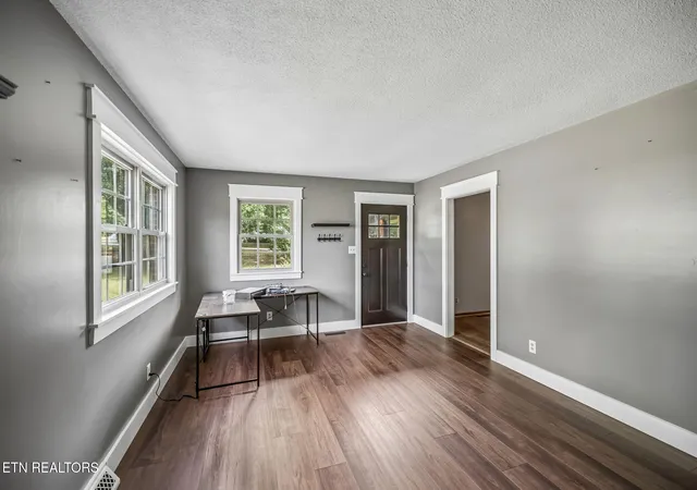Photo 4 of Single family home for sale at 101 Dell Rd, Maryville, TN 37804 | MLS# 1356797 | Listing updated on 2026-09-25