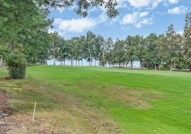 Photo 2 of Single family home for sale at 166 Baltusrol Rd, Crossville, TN 38558 | MLS# 1356805 | Listing updated on 2026-09-28