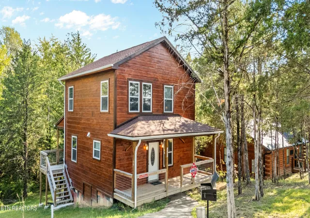 Photo 1 of Single family home for sale at 2540 White Timberlake Dr, Sevierville, TN 37876 | MLS# 1356758 | Listing updated on 2026-10-05