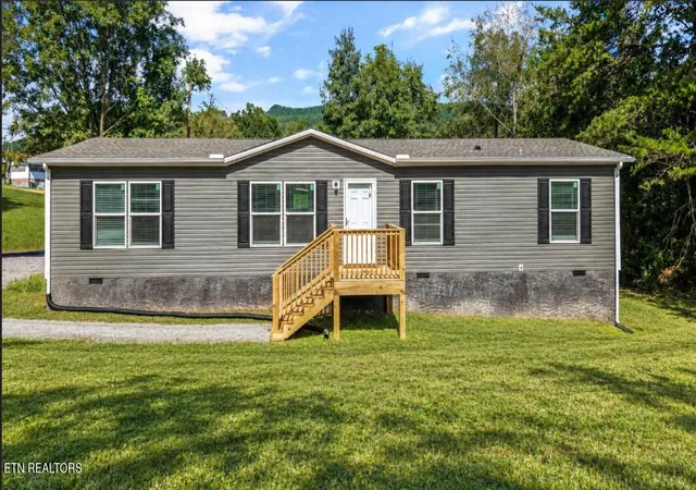 Single family home for sale at 220 Emory Rd, Blaine, TN 37709 | MLS# 1356771