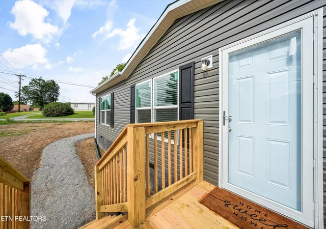 Photo 2 of Single family home for sale at 220 Emory Rd, Blaine, TN 37709 | MLS# 1356771 | Listing updated on 2026-10-12