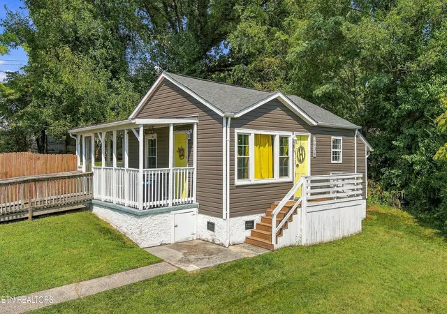 Single family home for sale at 2639 Cecil Ave, Knoxville, TN 37917 | MLS# 1356850