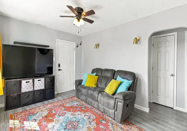 Photo 4 of Single family home for sale at 2639 Cecil Ave, Knoxville, TN 37917 | MLS# 1356850 | Listing updated on 2026-10-28