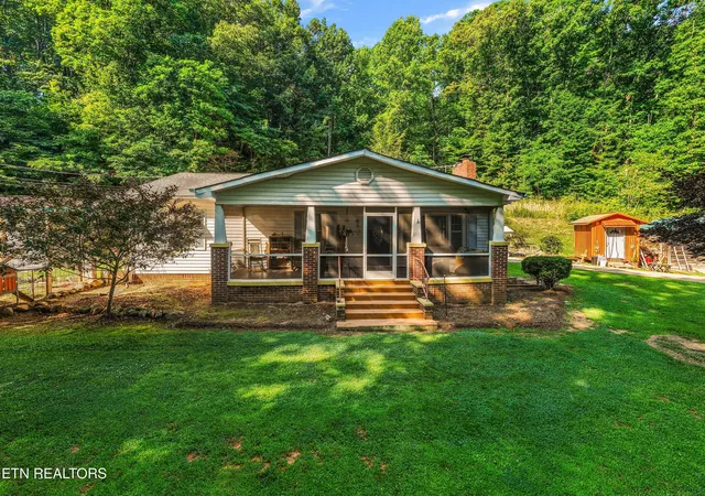 Photo 1 of Single family home for sale at 4532 E Lamar Alexander Pkwy, Walland, TN 37886 | MLS# 1356814 | Listing updated on 2026-09-25