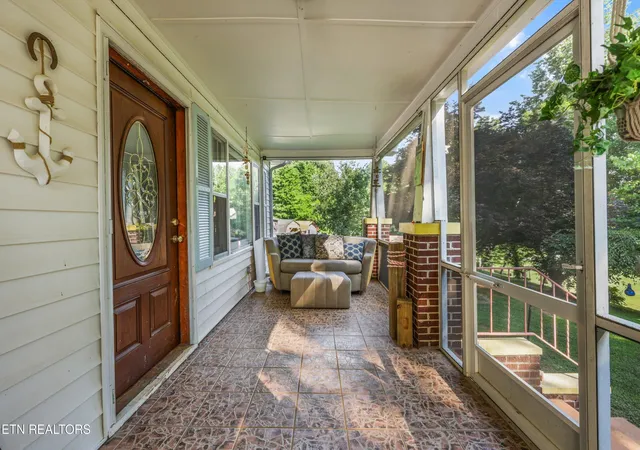 Photo 2 of Single family home for sale at 4532 E Lamar Alexander Pkwy, Walland, TN 37886 | MLS# 1356814 | Listing updated on 2026-09-25