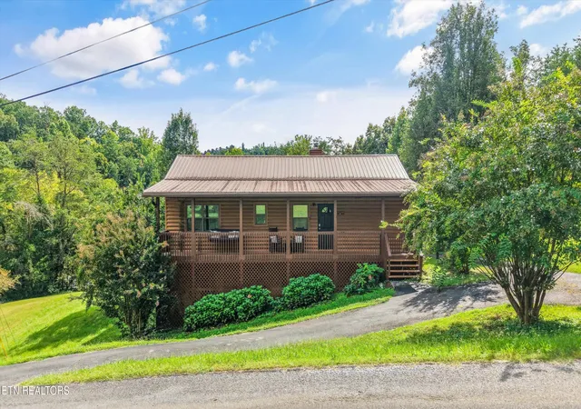 Single family home for sale at 1417 Tiffany Cvs Way, Sevierville, TN 37862 | MLS# 1356831
