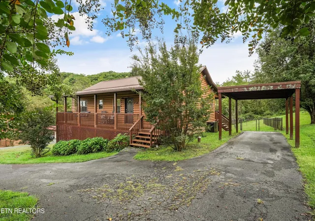 Photo 2 of Single family home for sale at 1417 Tiffany Cvs Way, Sevierville, TN 37862 | MLS# 1356831 | Listing updated on 2026-09-25