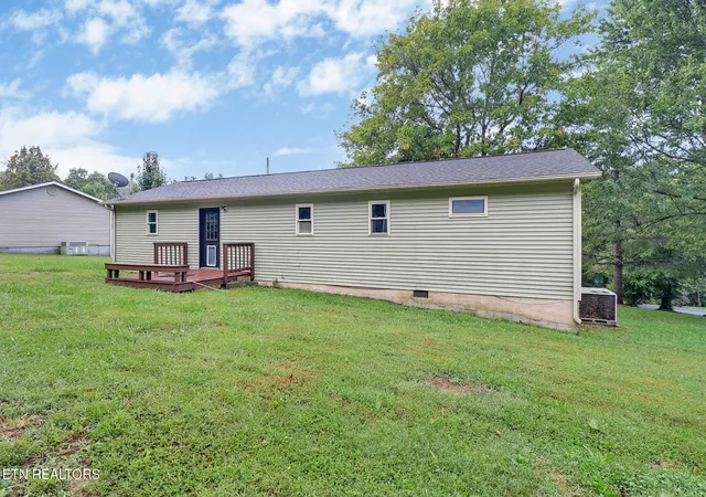 Photo 4 of Single family home for sale at 567 Prentice St, Crossville, TN 38555 | MLS# 1356844 | Listing updated on 2026-09-25