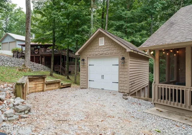 Photo 3 of Single family home for sale at 1409 Cherokee Rd, Byrdstown, TN 38549 | MLS# 1356841 | Listing updated on 2026-09-25