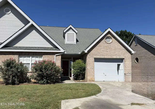 Photo 1 of Sale Pending at 4313 Mannington Dr, Knoxville, TN 37917 | MLS# 1356854 | Listing updated on 2026-10-08