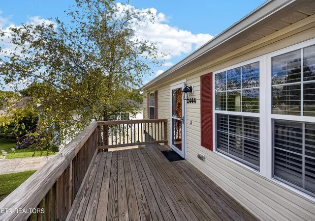 Photo 1 of Single family home for sale at 2444 Honey Grv Ln, Knoxville, TN 37923 | MLS# 1356960 | Listing updated on 2026-10-29