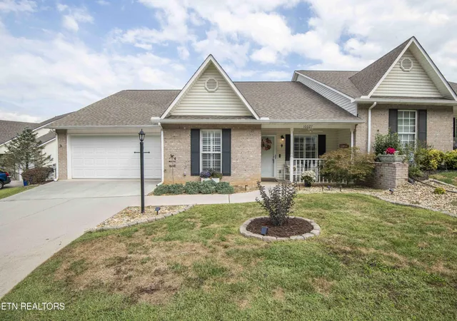Listing Photo 1 - Condo for sale in building located at 10027 Dayflower Wy, Knoxville, TN 37932
